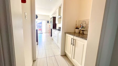 For Lease - 105 Elephant Hill Drive, Clarington, Ontario - Photo 3