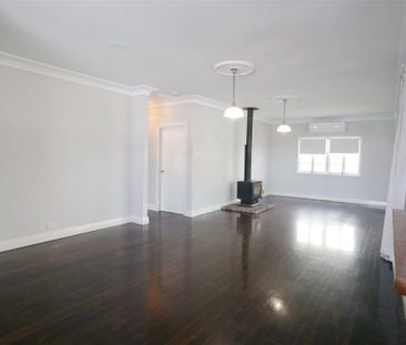Stunning home - Photo 2
