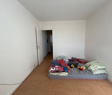 Location appartement 5 pièces 80.16 m2 à Tours - Photo 3