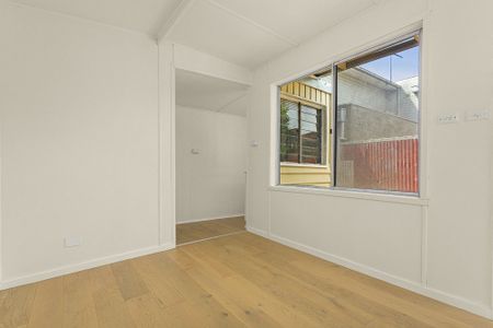 Picture Perfect - Photo 2