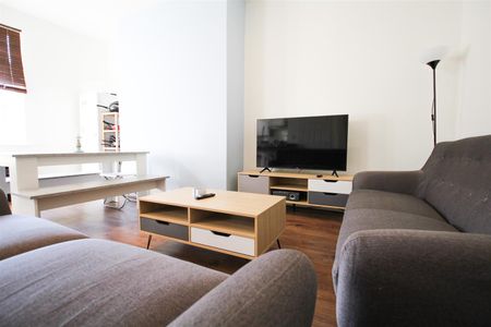 Regent Terrace, Hyde Park, LS6 1NP, Leeds - Photo 3