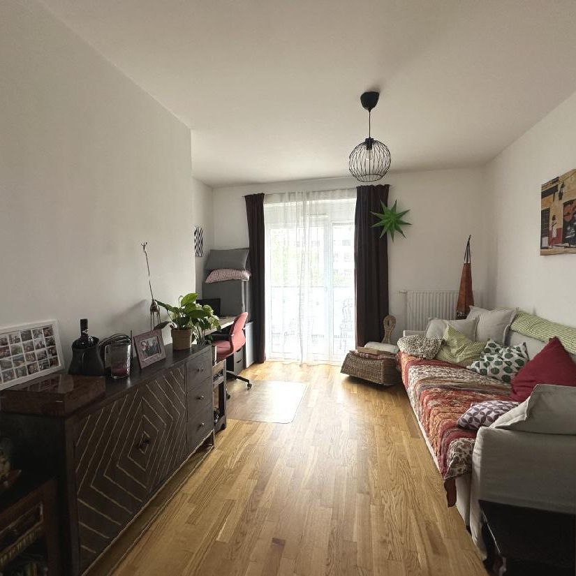 Moderne Mietwohnung mit Dachterrasse und Tiefgaragenparkplatz …! - Photo 1
