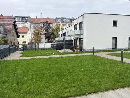 KA-Beiertheim / exklusive 2-Zi-Whg mit eigenem Garten, Terrasse, EBK & TG-Stellplatz / ab sofort frei - Foto 4