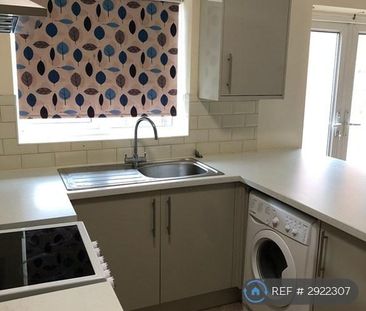 2 bedroom semi-detached house to rent - Photo 1