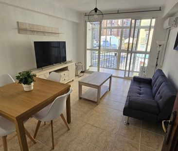 Alquiler de piso en Calle Frigiliana, 2 - Photo 5