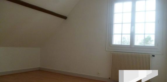 Villa à louer, 5 pièces - Orléans 45100 - Photo 2