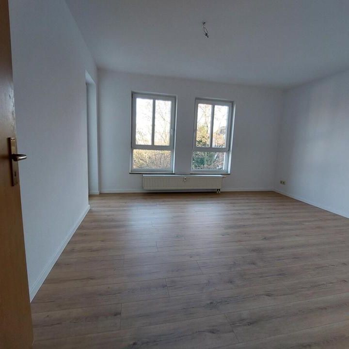 Dein neues Zuhause- 2 Raumwohnung mit Balkon - Photo 1