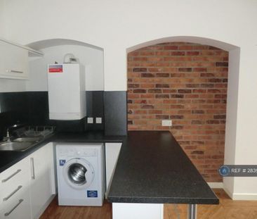 2 bedroom flat to rent - Photo 6