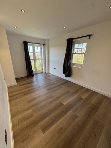 2 Bed Flat, Redcliffe House, SW16 - Photo 2