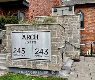 HIGHLY SOUGHT AFTER ARCH LOFTS 1 BED BOUTIQUE CONVERTED CHURCH - Photo 1