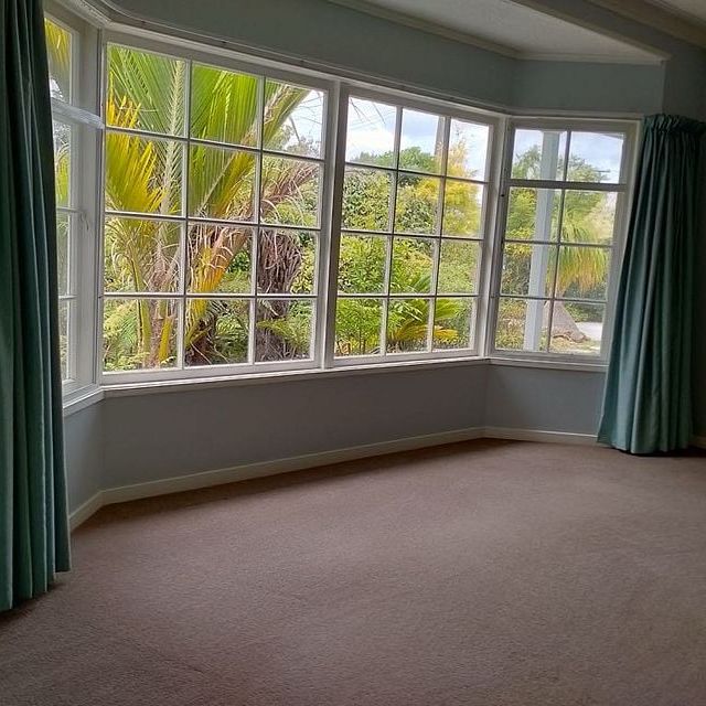 PRIVATE & PRETTY Location! Location! - Photo 1