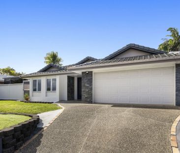 A Sunlit Family Sanctuary with Fresh Upgrades & a Sparkling Pool – ... - Photo 1