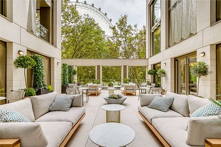 Luxury one bed apartment in Southbank Place with residents facilities and terrace with the view of the London Eye. - Photo 5