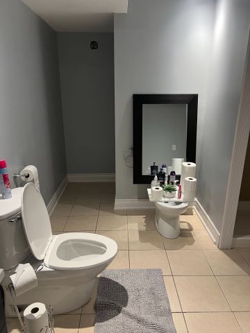 For Lease - 34 Malden Street, Vaughan, Ontario - Photo 2