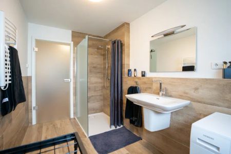 Schöne Single Wohnung nähe Volksgarten - Photo 3