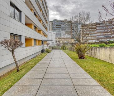 Vila Nova De Gaia, Porto 4430-748 - Photo 1