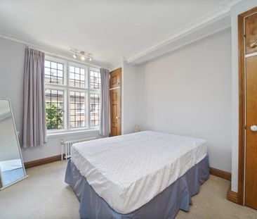 2 Bedroom Apartment, Queen Court, Queen Square, Bloomsbury, WC1N - Photo 5