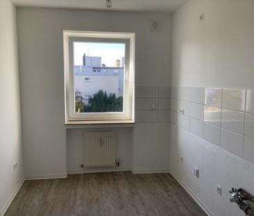 Erstbezug nach Renovierung: 4-Zimmer-Wohnung mit 92,71m² - Foto 2