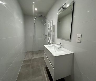 Location Maison 6 pièces 240m² LILLE 59160 - Photo 6