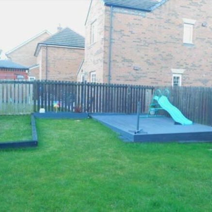 3 bedroom semi-detached house to rent - Photo 4