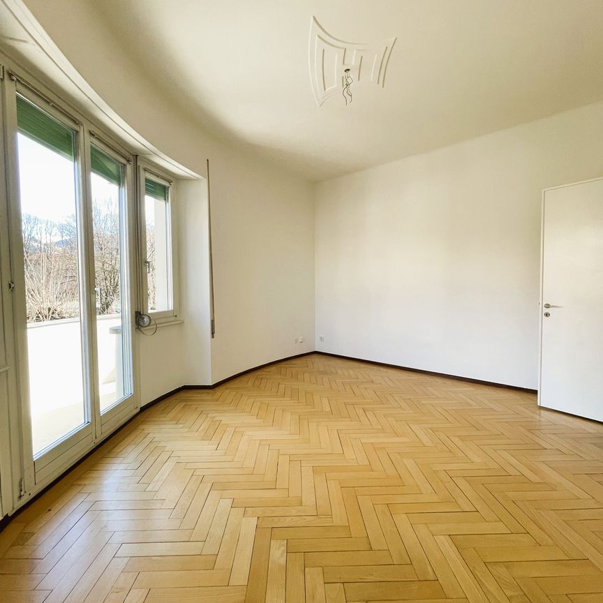 LUGANO – 3.5 LOCALI IN CASA AMADÒ, STABILE PROTETTO - Photo 1