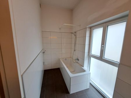 ** NEUER PREIS ** Moderne 2-Zimmer Wohnung mit Balkon in der Raimundstraße 24-26 / Top C7 - Foto 5