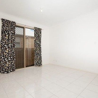 Spacious Home with Two Living Areas + Study - Photo 1