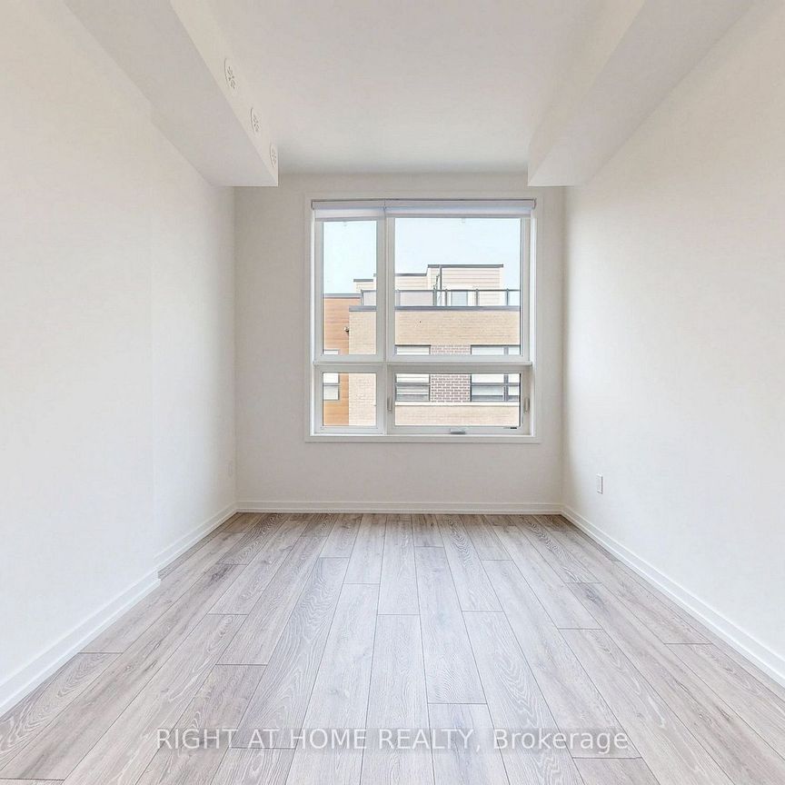 For Lease - 17 Lytham Green Circle Unit# 4, Newmarket, Ontario - Photo 1