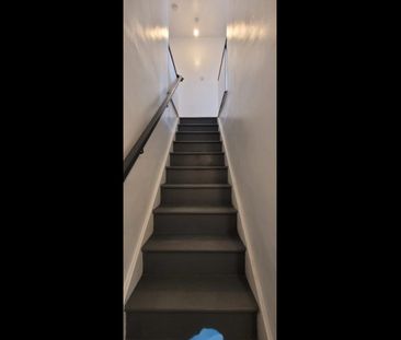Room in a Shared Flat, Ibsley Gardens, SW15 - Photo 1
