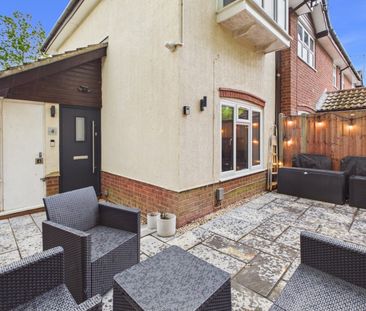 Queensbury Place, Blackwater - 1 bedroomProperty for lettings - Sey... - Photo 2