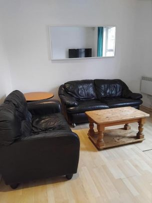 4 bedroom house to rent - Photo 1