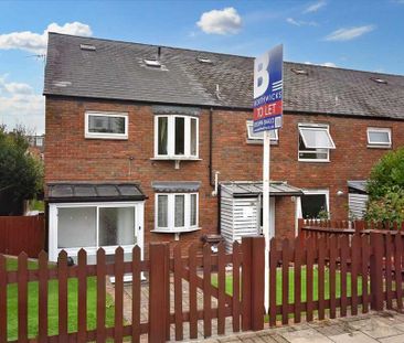 4 bedroom end of terrace house to rent - Photo 6