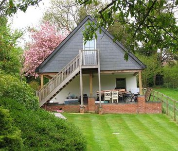 A comfortable and stylish five bedroom family home with wonderful v... - Photo 6