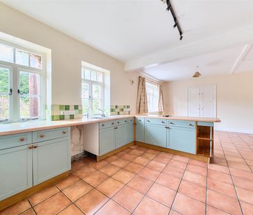 Buckshaw House, Holwell, Sherborne, DT9, Sherborne - Photo 4