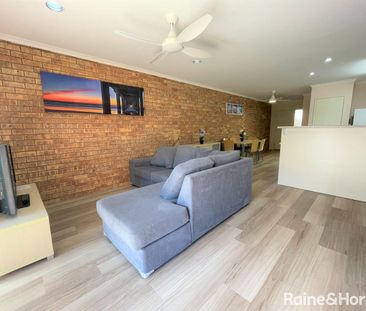 Fully Furnished Townhouse only a Hop, Skip & A Jump to the Esplanade! - Photo 1