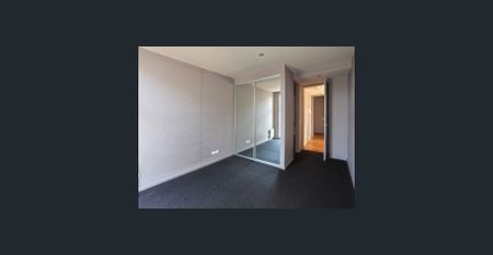 HEART OF ELWOOD VILLAGE - Photo 4