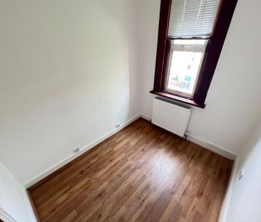 4 bedroom house to rent - Photo 2