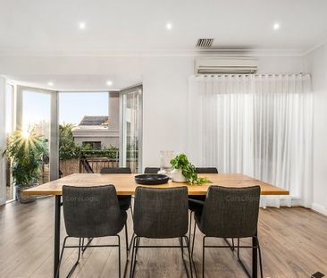 Stunning Furnished Home! - Photo 3