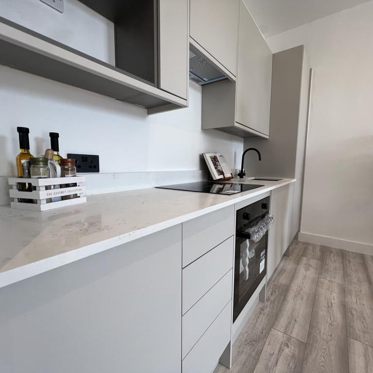 1 bedroom flat to rent - Photo 1