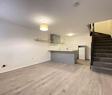 South Ham, Basingstoke, RG22 - Photo 2