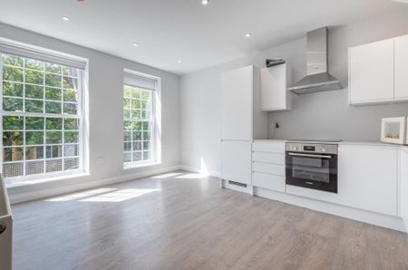 2 bedroom flat to rent - Photo 5