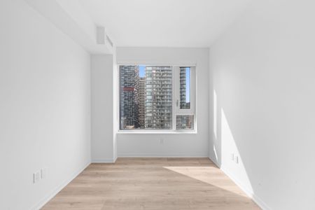 For Lease - 101 Roehampton Avenue Unit# 1909, Toronto, Ontario - Photo 5