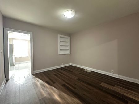 For Lease - 104 Rosslyn Avenue Unit# 1, Hamilton, Ontario - Photo 5