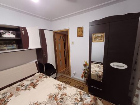 Inchiriez garsoniera in Galata 2. Pretul include TOATE utilitatile. - Photo 3