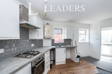 2 bedroom apartment to rent Clarence Park Road, Pokesdown, Bournemouth, BH7 - Photo 4