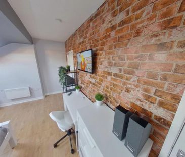 3 bedroom terraced house to rent - Photo 3