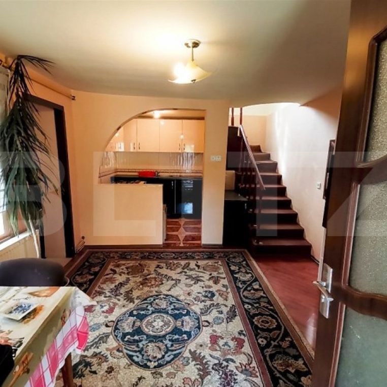 Casă 11 camere cu livadă | Dragomirești-Deal | De Închiriat - Photo 1