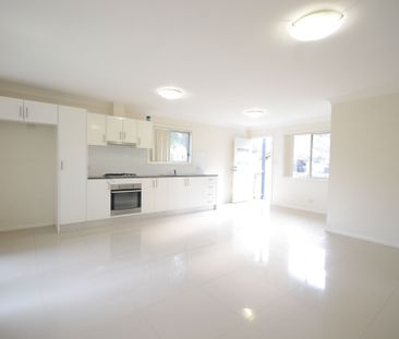 Two Bedroom House - Photo 4