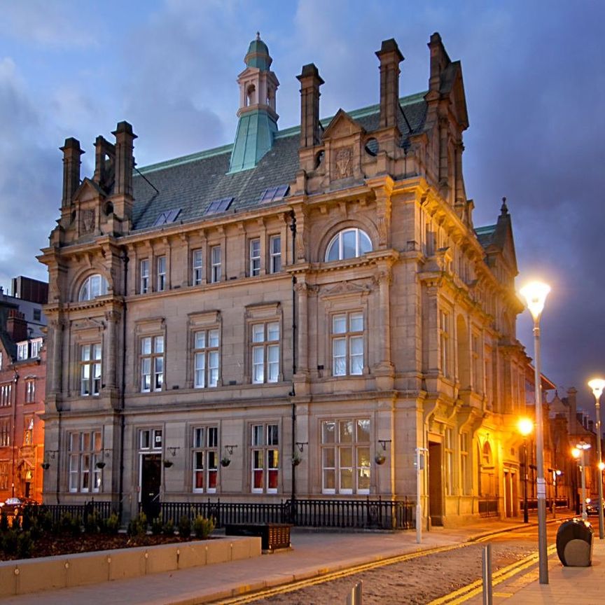 The Post Office, West Sunniside, City Centre - Photo 1