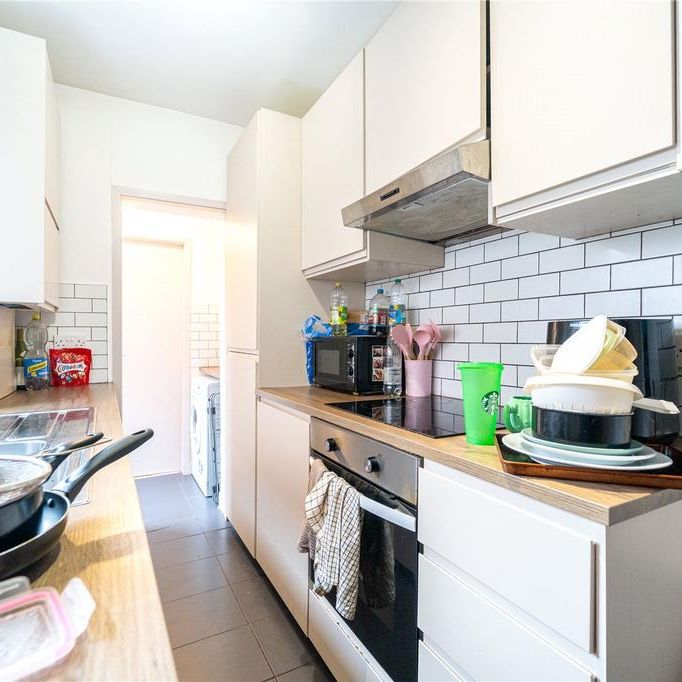 3 bedroom end of terrace house to rent - Photo 1